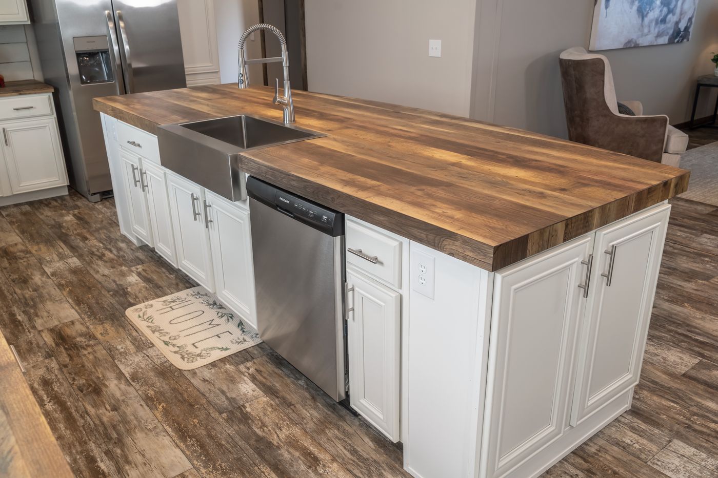 The THE TYRA II Exterior. This Manufactured Mobile Home features 4 bedrooms and 2 baths.