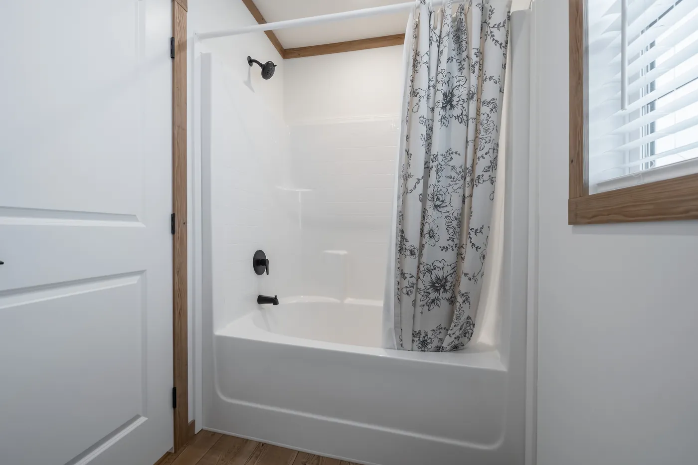 The THE REED Exterior. This Manufactured Mobile Home features 3 bedrooms and 2 baths.