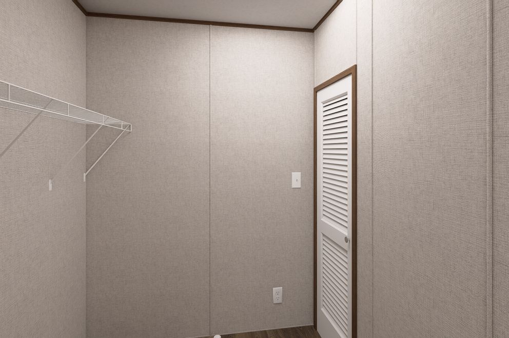 The HICKORY Exterior. This Manufactured Mobile Home features 3 bedrooms and 2 baths.