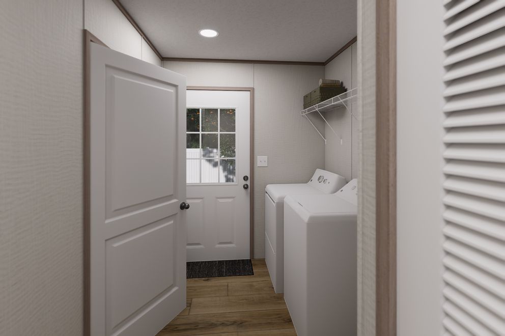 The ULTRA BIG BOY Exterior. This Manufactured Mobile Home features 4 bedrooms and 2 baths.