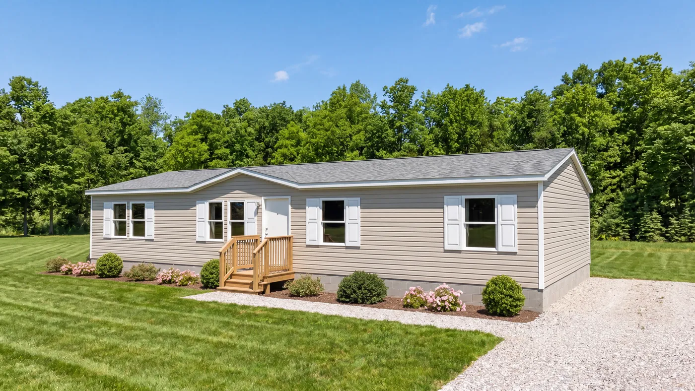 The OAK Exterior. This Manufactured Mobile Home features 4 bedrooms and 2 baths.