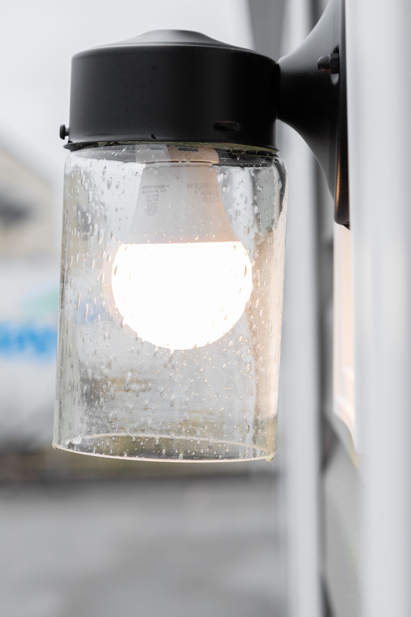 The 6016-SW019 SUNRISE SW Exterior. This Manufactured Mobile Home features 2 bedrooms and 2 baths.