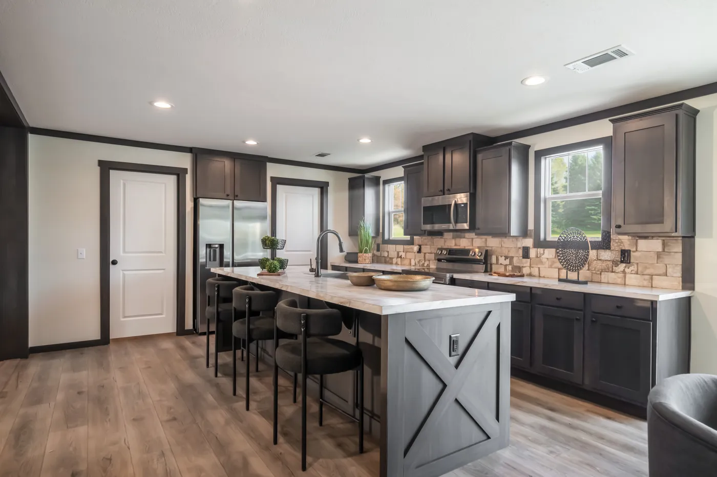 The THE VOGUE 60 Exterior. This Manufactured Mobile Home features 3 bedrooms and 2 baths.
