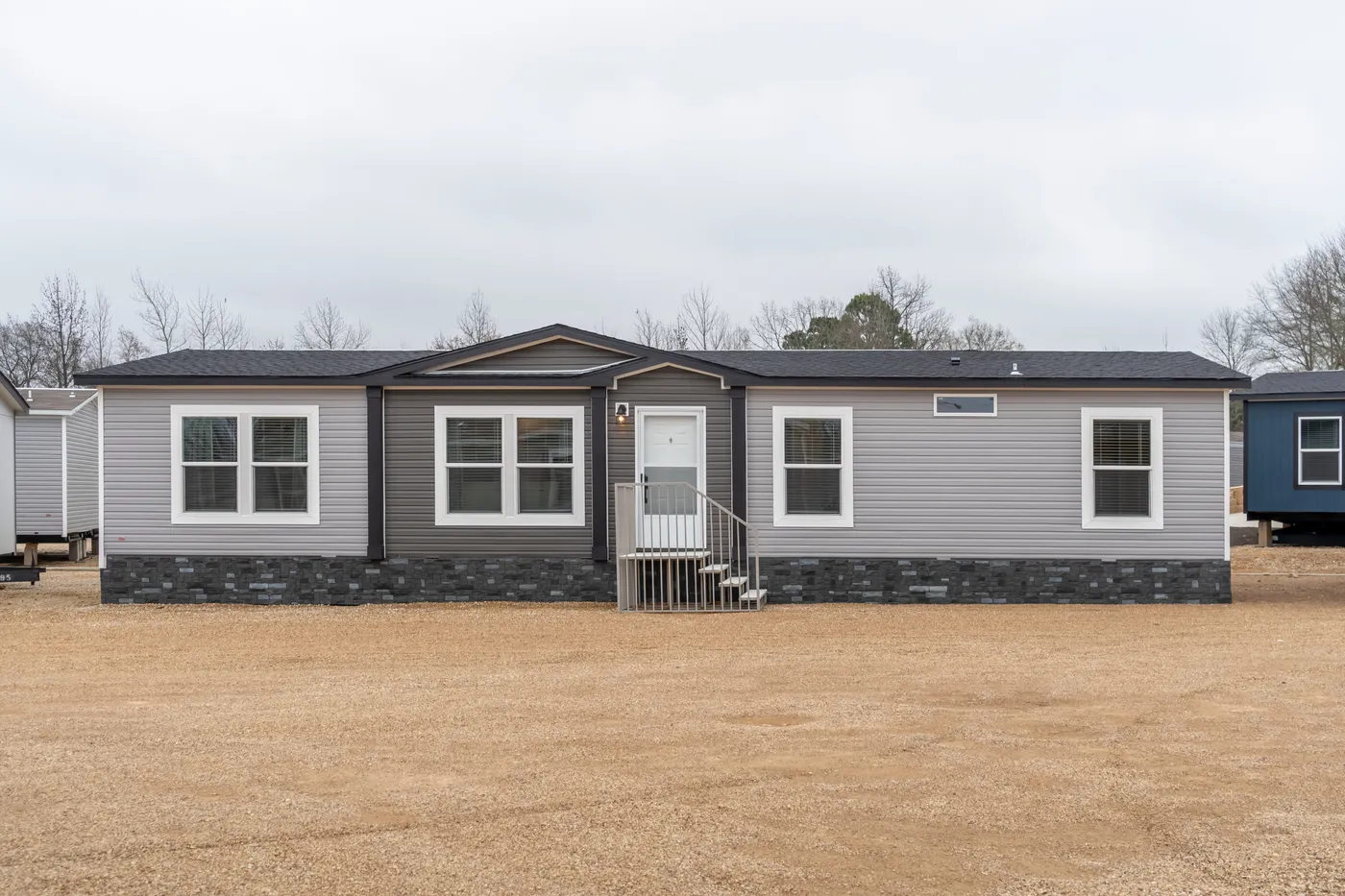 The THE ANNIVERSARY 2.1 Exterior. This Manufactured Mobile Home features 3 bedrooms and 2 baths.