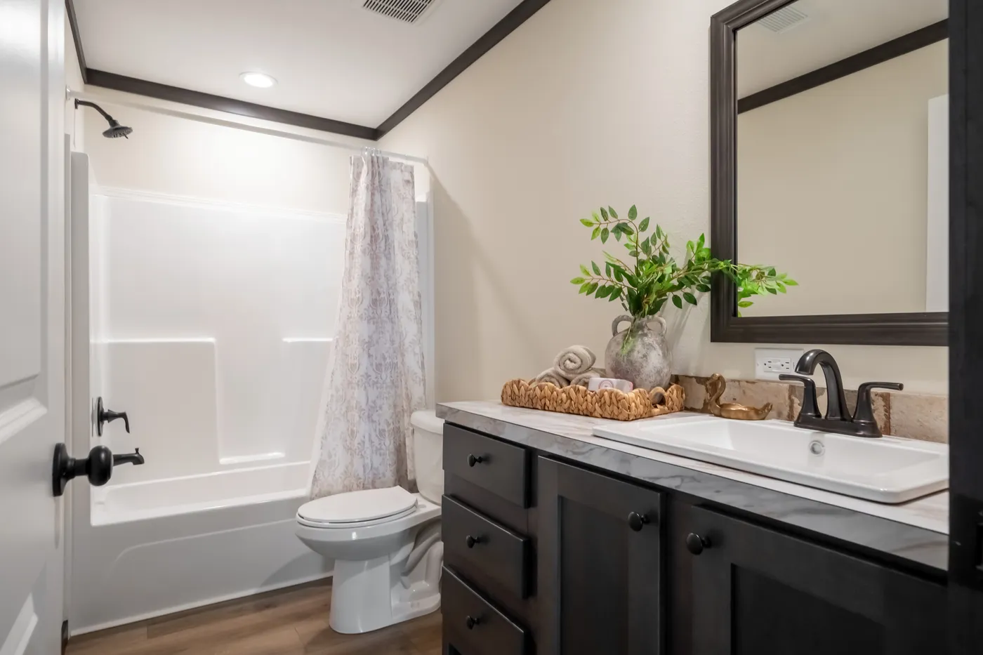 The THE VOGUE 60 Exterior. This Manufactured Mobile Home features 3 bedrooms and 2 baths.
