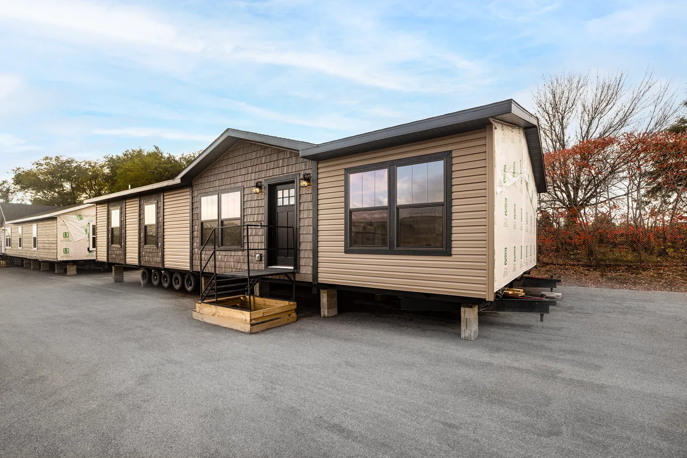 The LEGEND 78 Exterior. This Manufactured Mobile Home features 3 bedrooms and 2 baths.