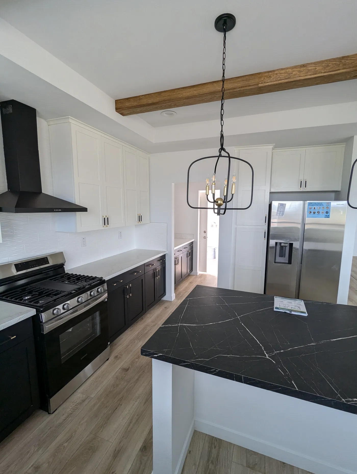 The LULABELLE 4 Exterior. This Manufactured Mobile Home features 4 bedrooms and 2.5 baths.