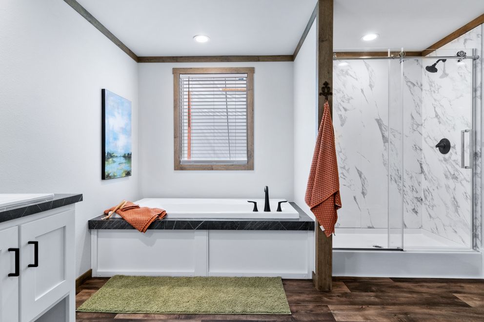 The FARM 3 FLEX ELITE DEN Exterior. This Manufactured Mobile Home features 3 bedrooms and 2 baths.