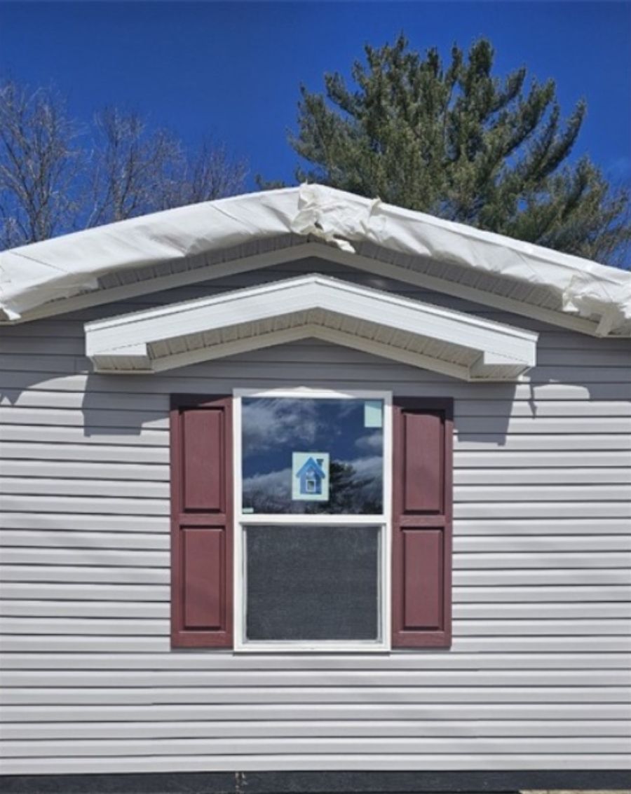 The TOPAZ Exterior. This Manufactured Mobile Home features 3 bedrooms and 2 baths.