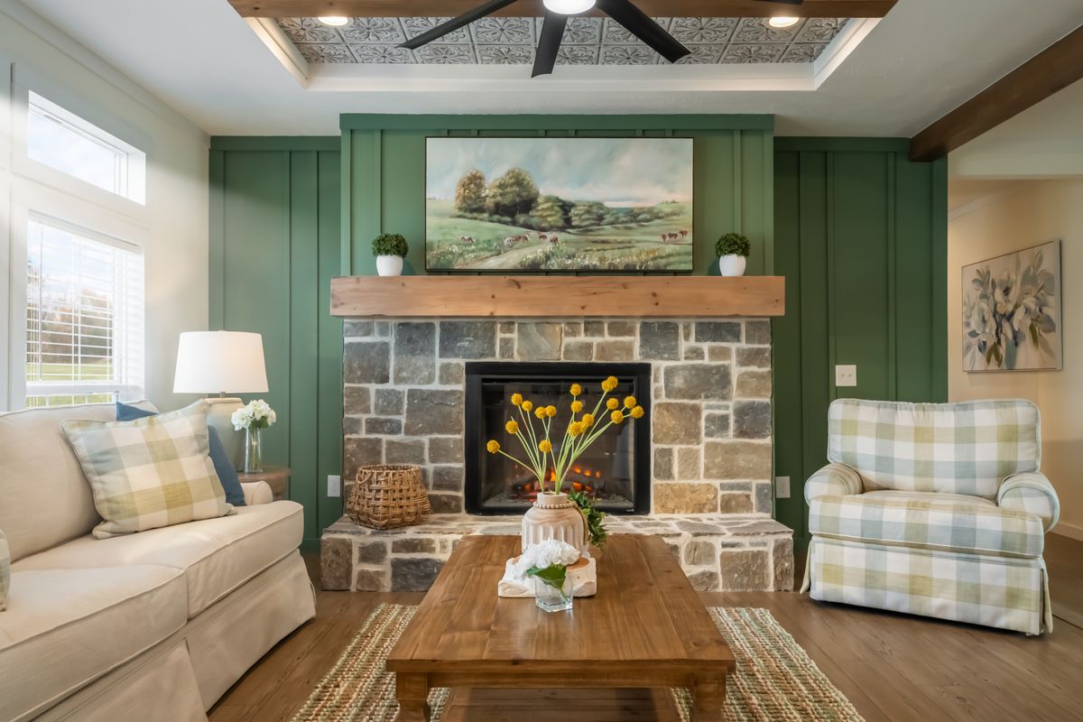 The THE ROCKING CHAIR Exterior. This Manufactured Mobile Home features 3 bedrooms and 2 baths.