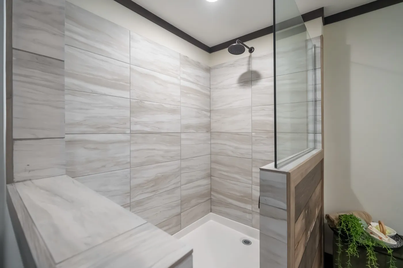 The BOUJEE LUX Exterior. This Manufactured Mobile Home features 4 bedrooms and 3 baths.