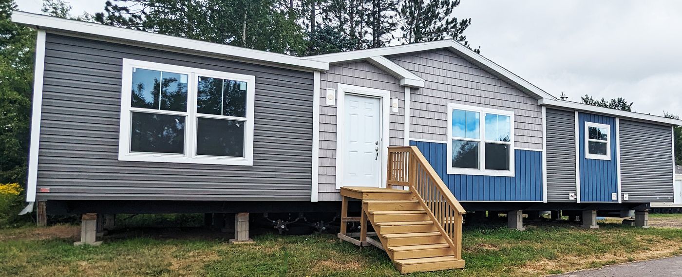 The THE WASHINGTON MOD Exterior. This Modular Home features 3 bedrooms and 2 baths.