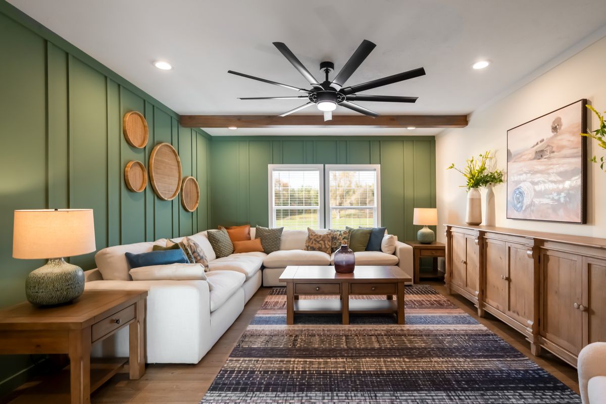 The THE ROCKING CHAIR Exterior. This Manufactured Mobile Home features 3 bedrooms and 2 baths.