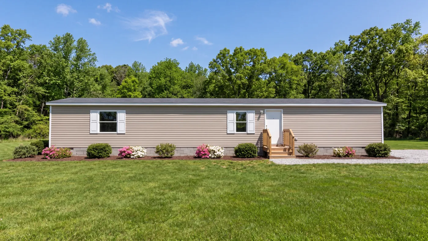 The HICKORY Exterior. This Manufactured Mobile Home features 3 bedrooms and 2 baths.