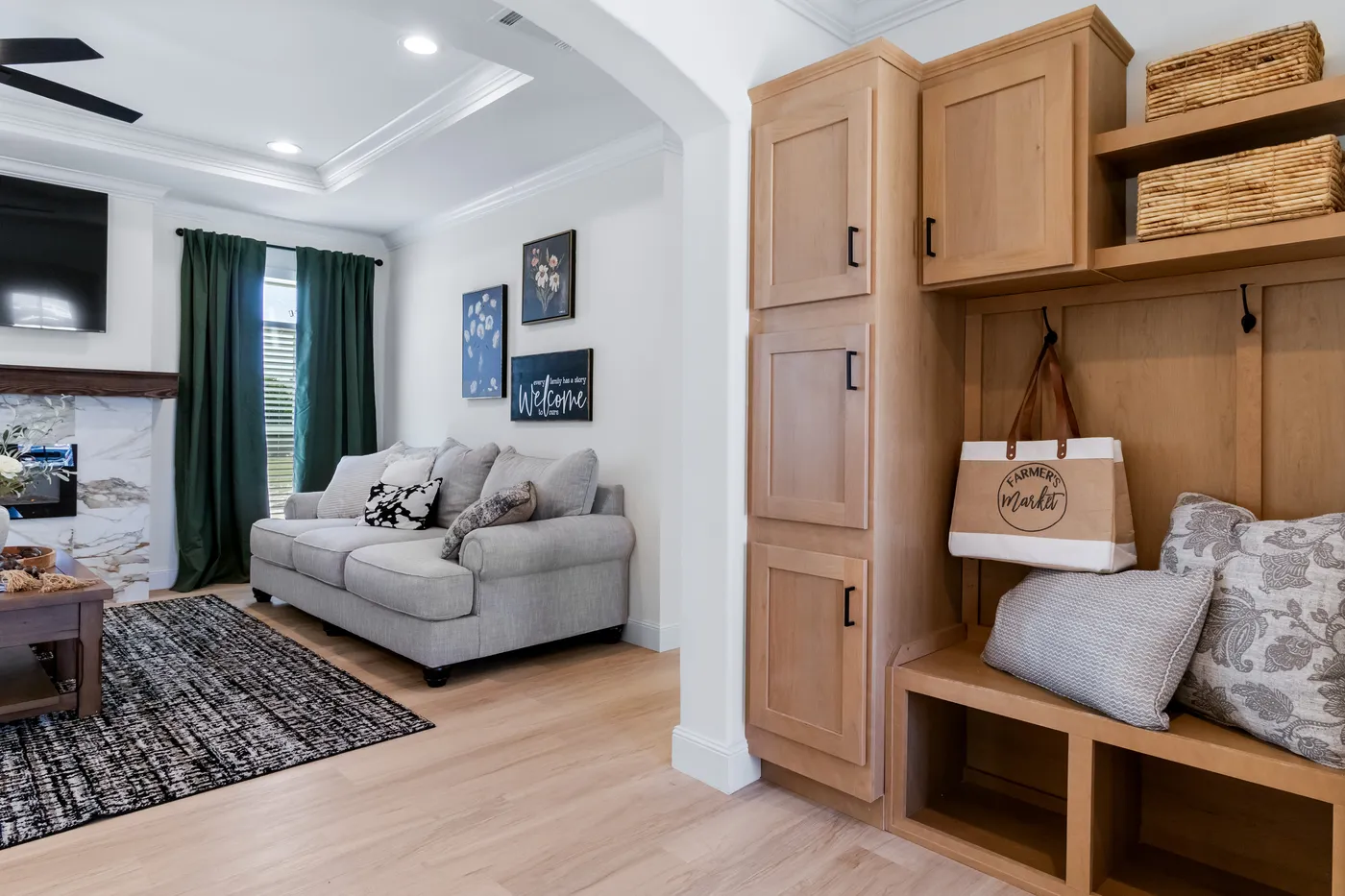 The THE FLORENCE Exterior. This Manufactured Mobile Home features 3 bedrooms and 2.5 baths.