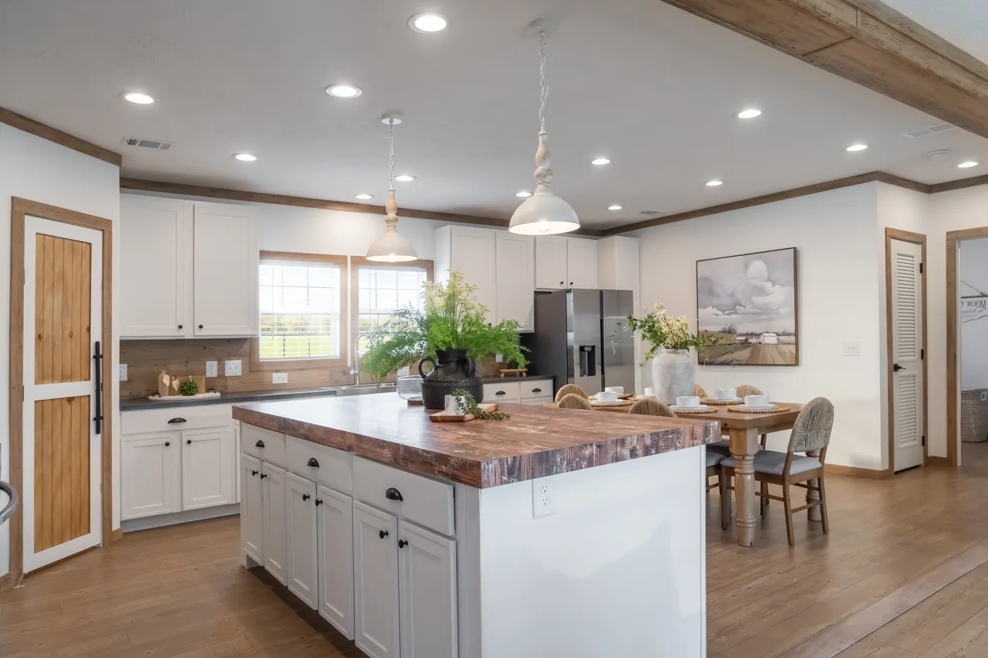 The THE REED Exterior. This Manufactured Mobile Home features 3 bedrooms and 2 baths.