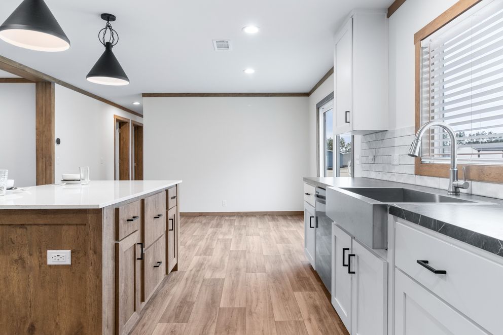 The EMILIE ELITE Exterior. This Manufactured Mobile Home features 3 bedrooms and 2 baths.