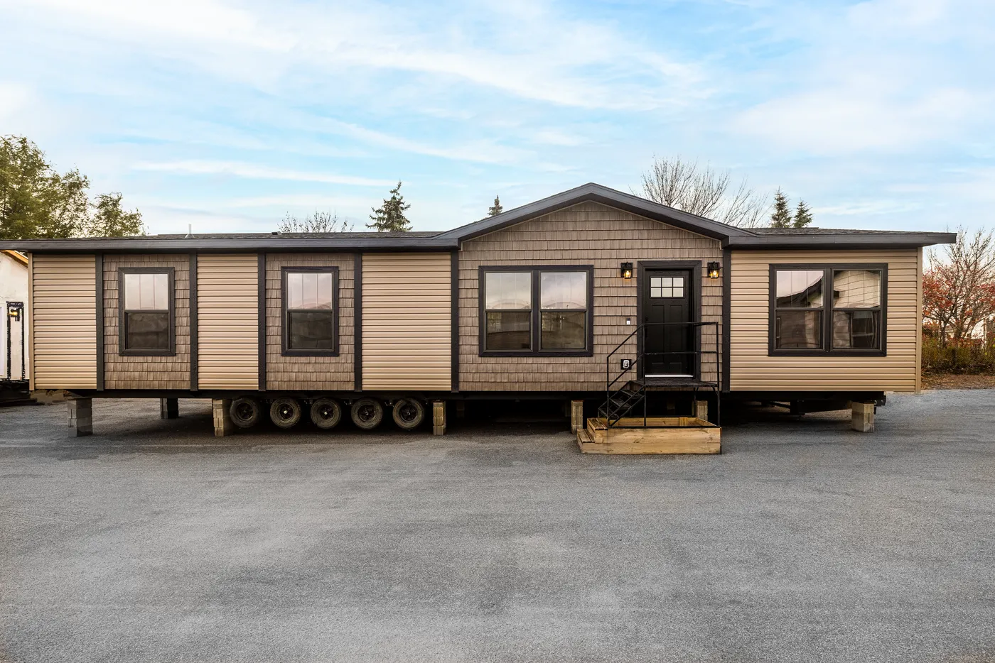 The LEGEND 78 Exterior. This Manufactured Mobile Home features 3 bedrooms and 2 baths.