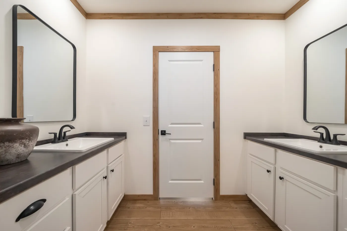 The THE REED Exterior. This Manufactured Mobile Home features 3 bedrooms and 2 baths.