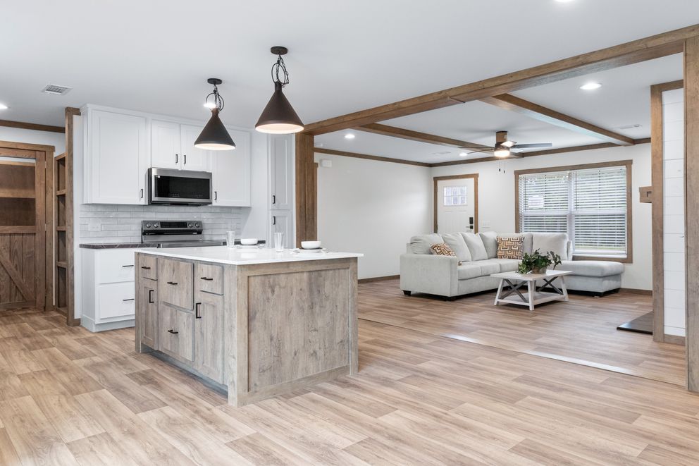 The EMILIE ELITE Exterior. This Manufactured Mobile Home features 3 bedrooms and 2 baths.