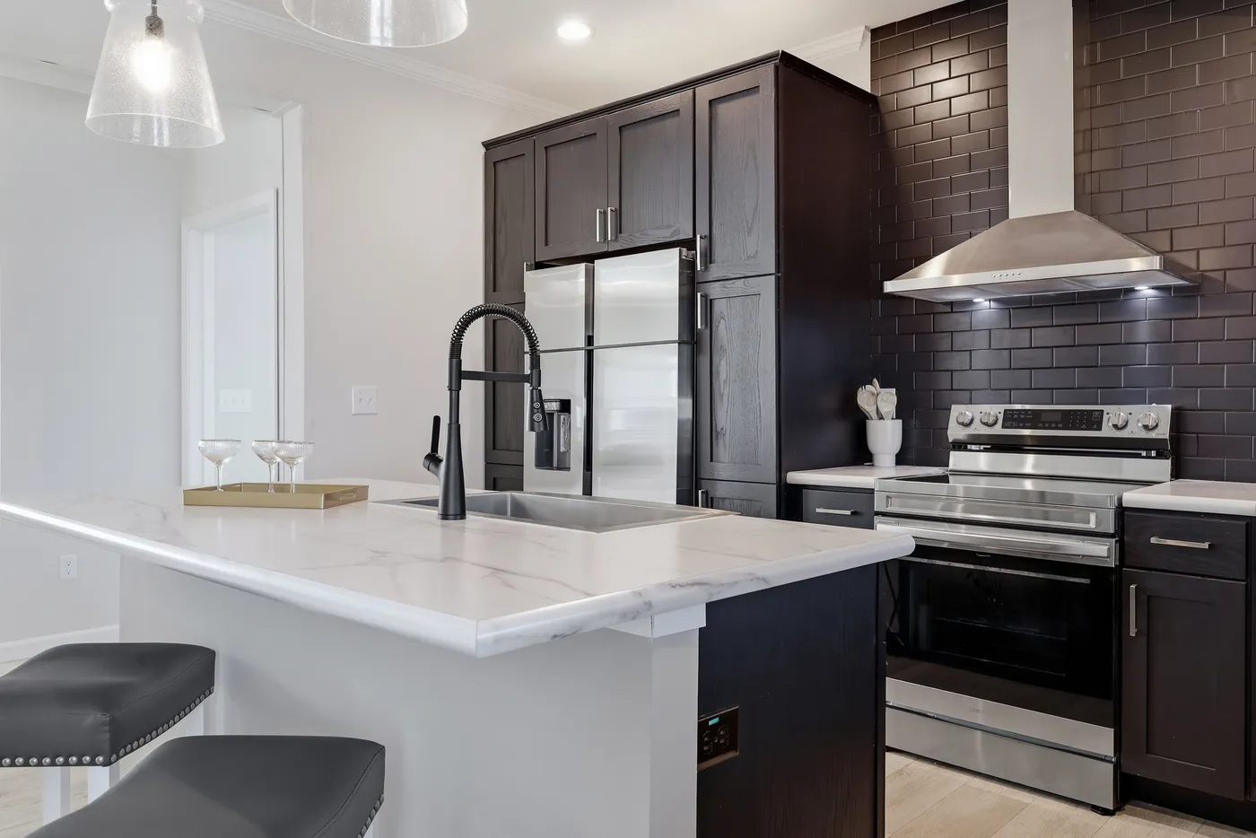 The THE FREEDOM GRAND 4BR 32X62 Exterior. This Manufactured Mobile Home features 4 bedrooms and 2 baths.