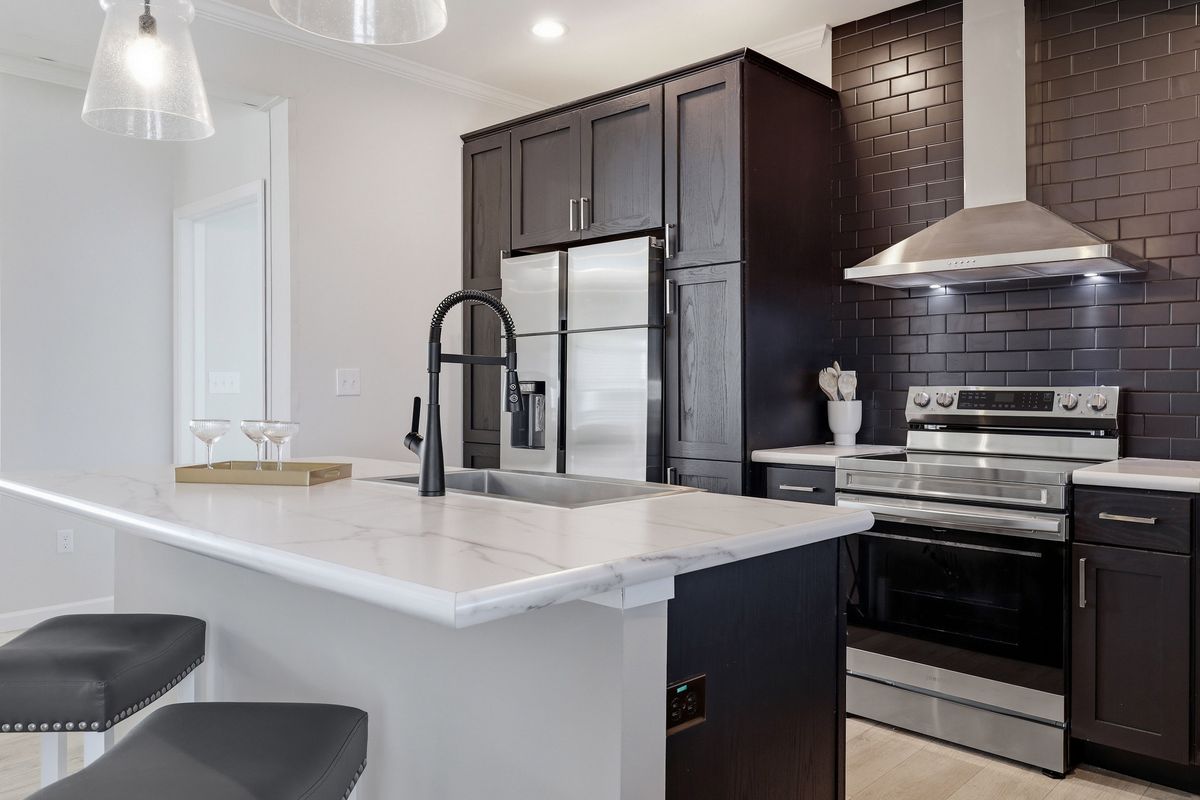 The THE FREEDOM GRAND 4BR 32X62 Exterior. This Manufactured Mobile Home features 4 bedrooms and 2 baths.