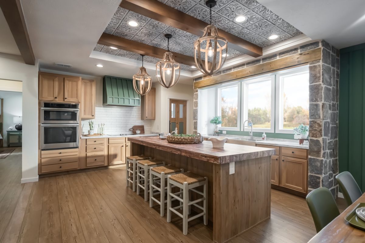 The THE ROCKING CHAIR Exterior. This Manufactured Mobile Home features 3 bedrooms and 2 baths.