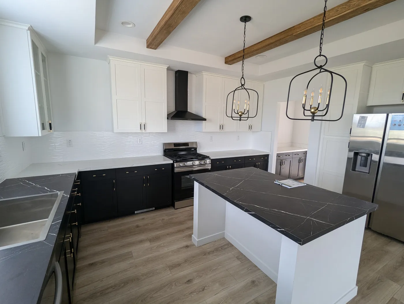 The LULABELLE 4 Exterior. This Manufactured Mobile Home features 4 bedrooms and 2.5 baths.