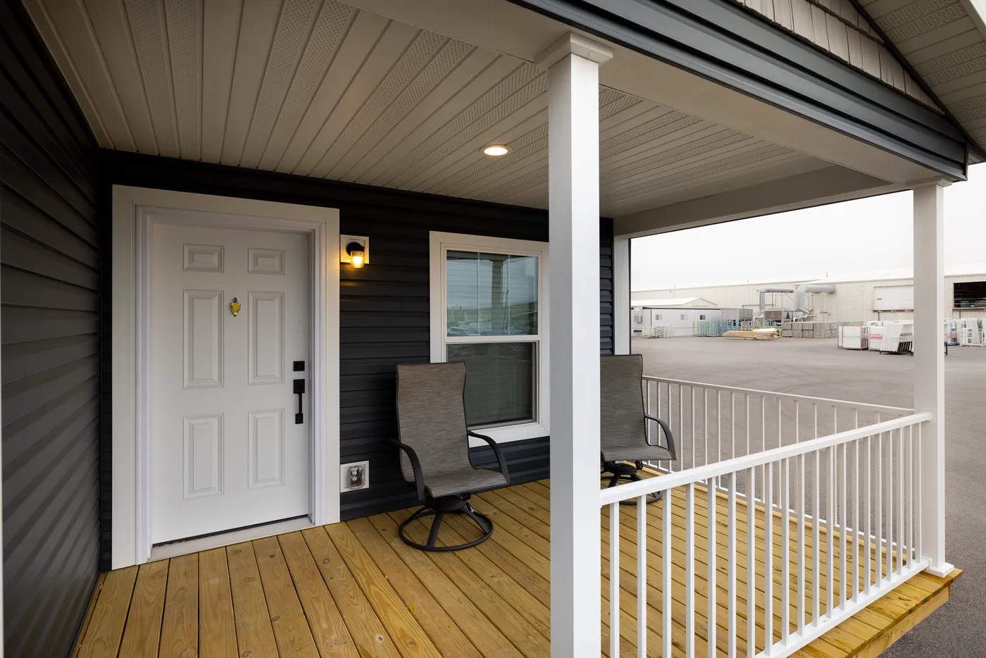 The RAMSEY 75 Exterior. This Manufactured Mobile Home features 4 bedrooms and 2 baths.