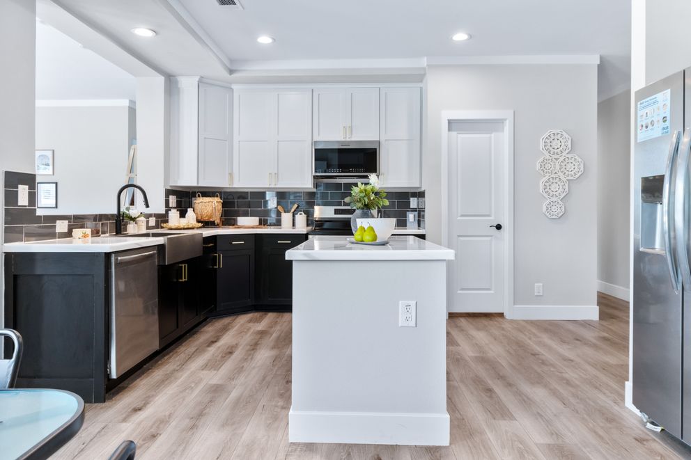 The K4568A Exterior. This Manufactured Mobile Home features 4 bedrooms and 3 baths.