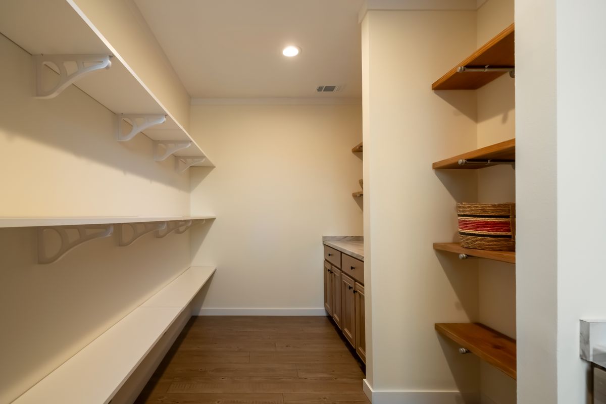 The THE ROCKING CHAIR Exterior. This Manufactured Mobile Home features 3 bedrooms and 2 baths.