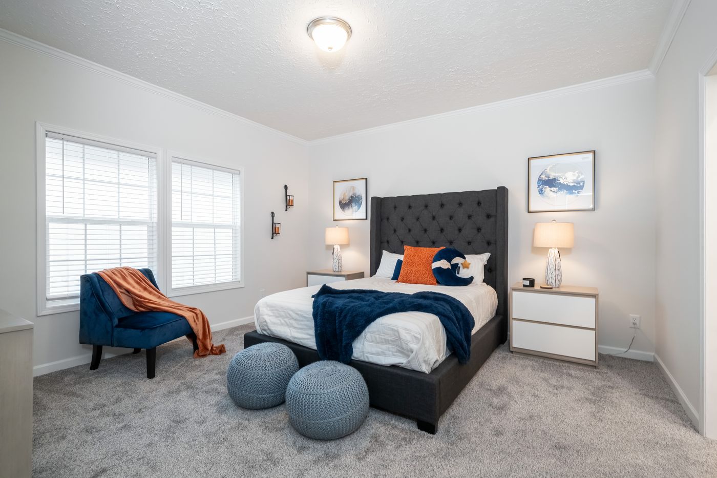 The 1447 CAROLINA Exterior. This Manufactured Mobile Home features 3 bedrooms and 2 baths.