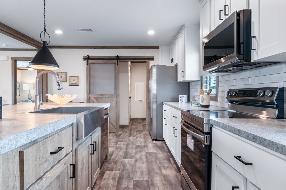 The ISABELLA Exterior. This Manufactured Mobile Home features 3 bedrooms and 2 baths.