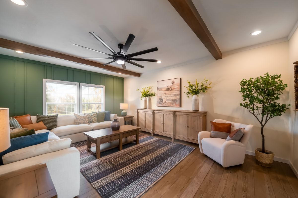 The THE ROCKING CHAIR Exterior. This Manufactured Mobile Home features 3 bedrooms and 2 baths.