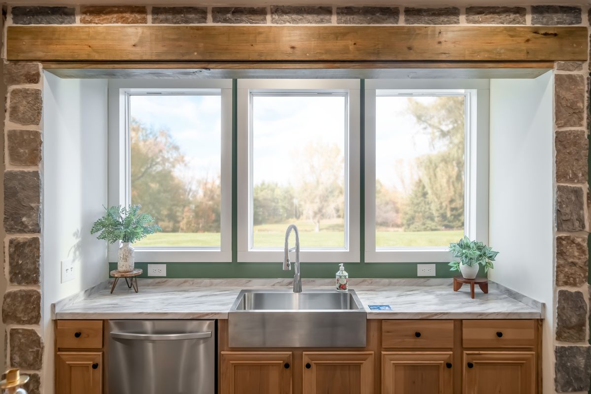 The THE ROCKING CHAIR Exterior. This Manufactured Mobile Home features 3 bedrooms and 2 baths.