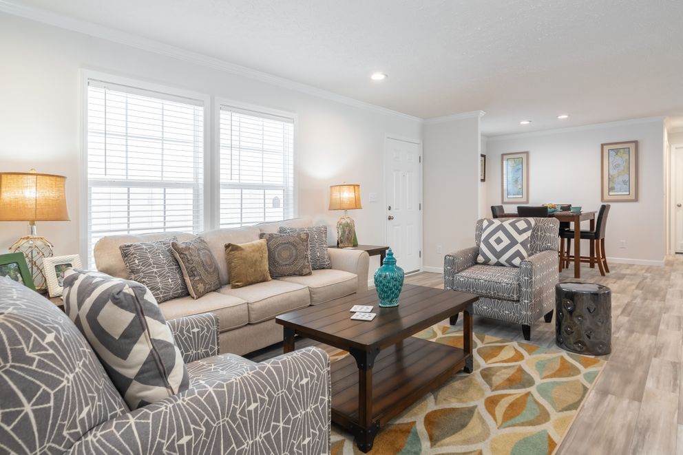 The PINEHURST 3104 Exterior. This Manufactured Mobile Home features 3 bedrooms and 2 baths.