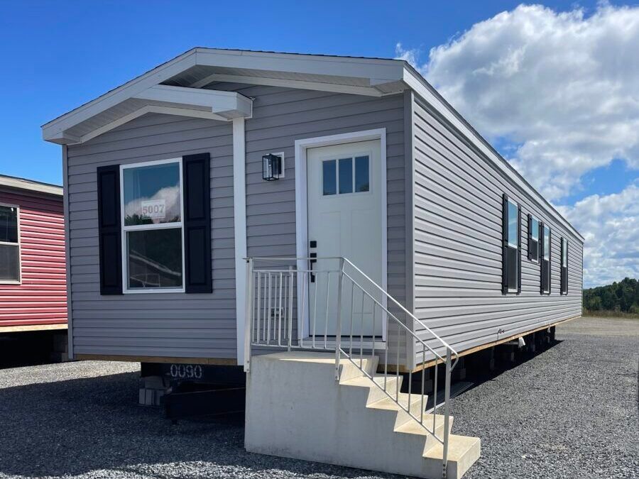 The PERIDOT 66 Exterior. This Manufactured Mobile Home features 3 bedrooms and 2 baths.