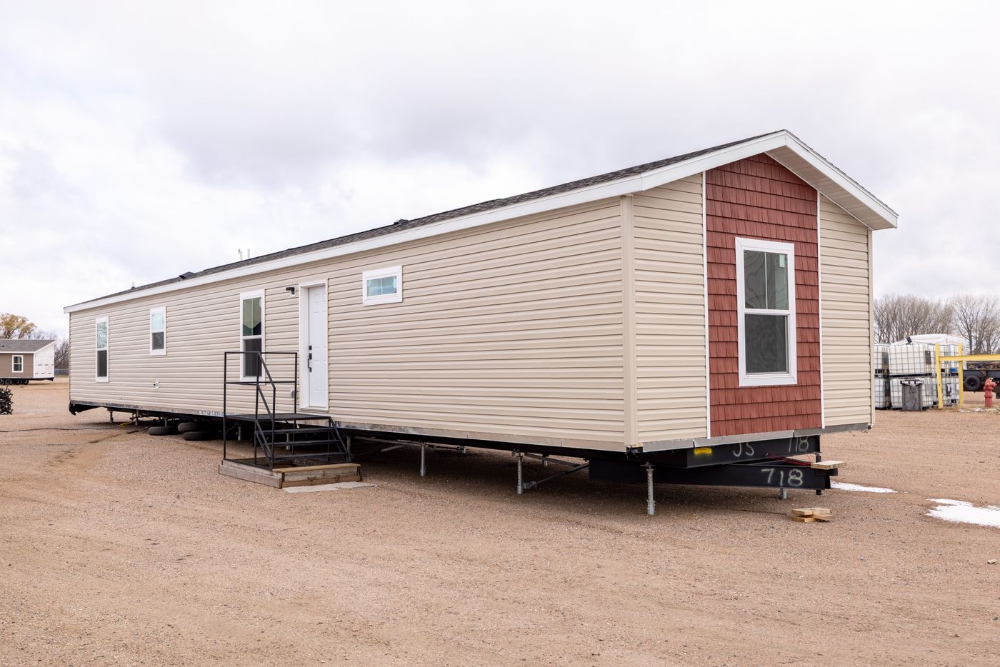 The RAMSEY 216-2 Exterior. This Manufactured Mobile Home features 3 bedrooms and 2 baths.