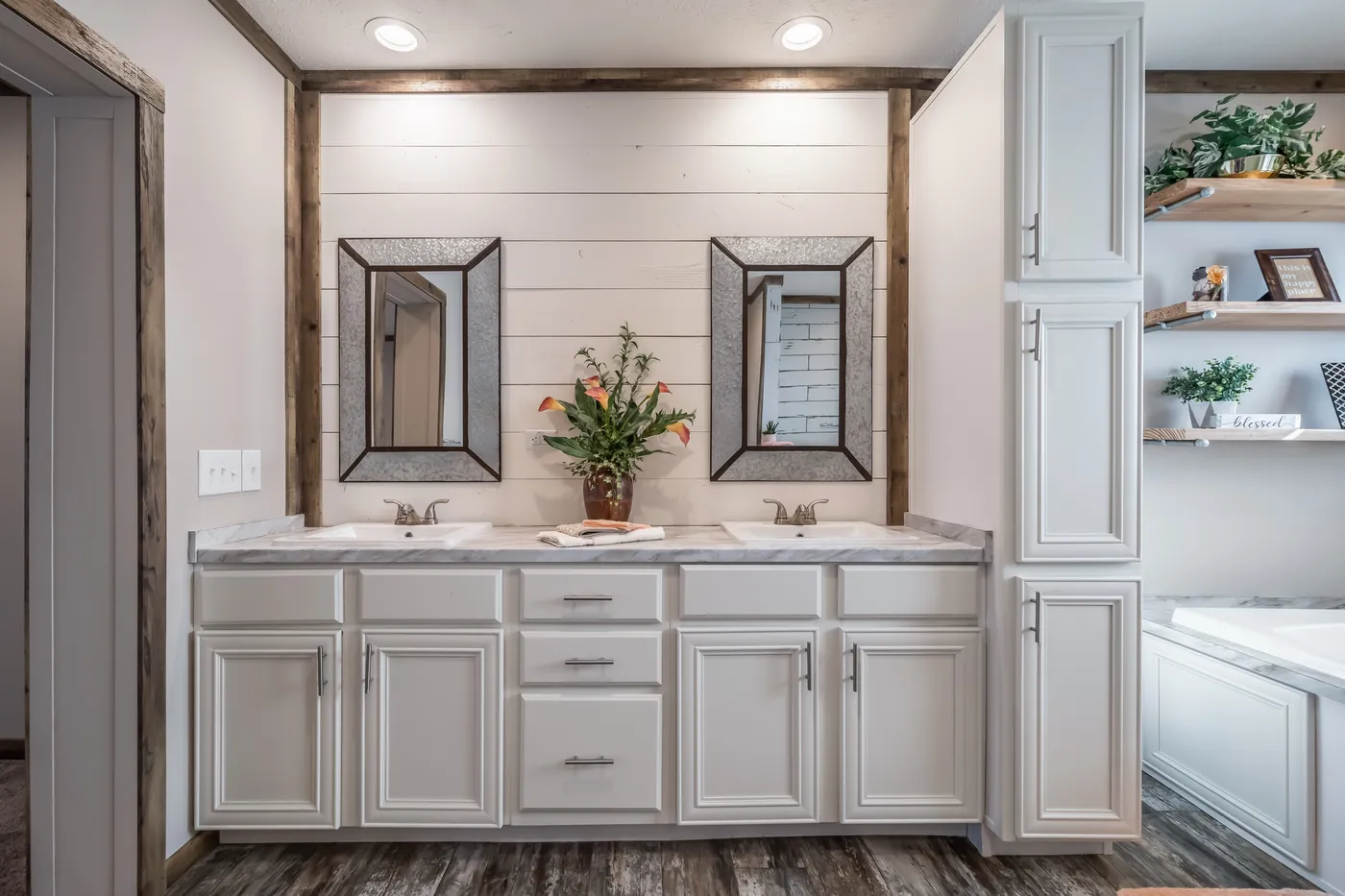 The THE TYRA Exterior. This Manufactured Mobile Home features 4 bedrooms and 2 baths.