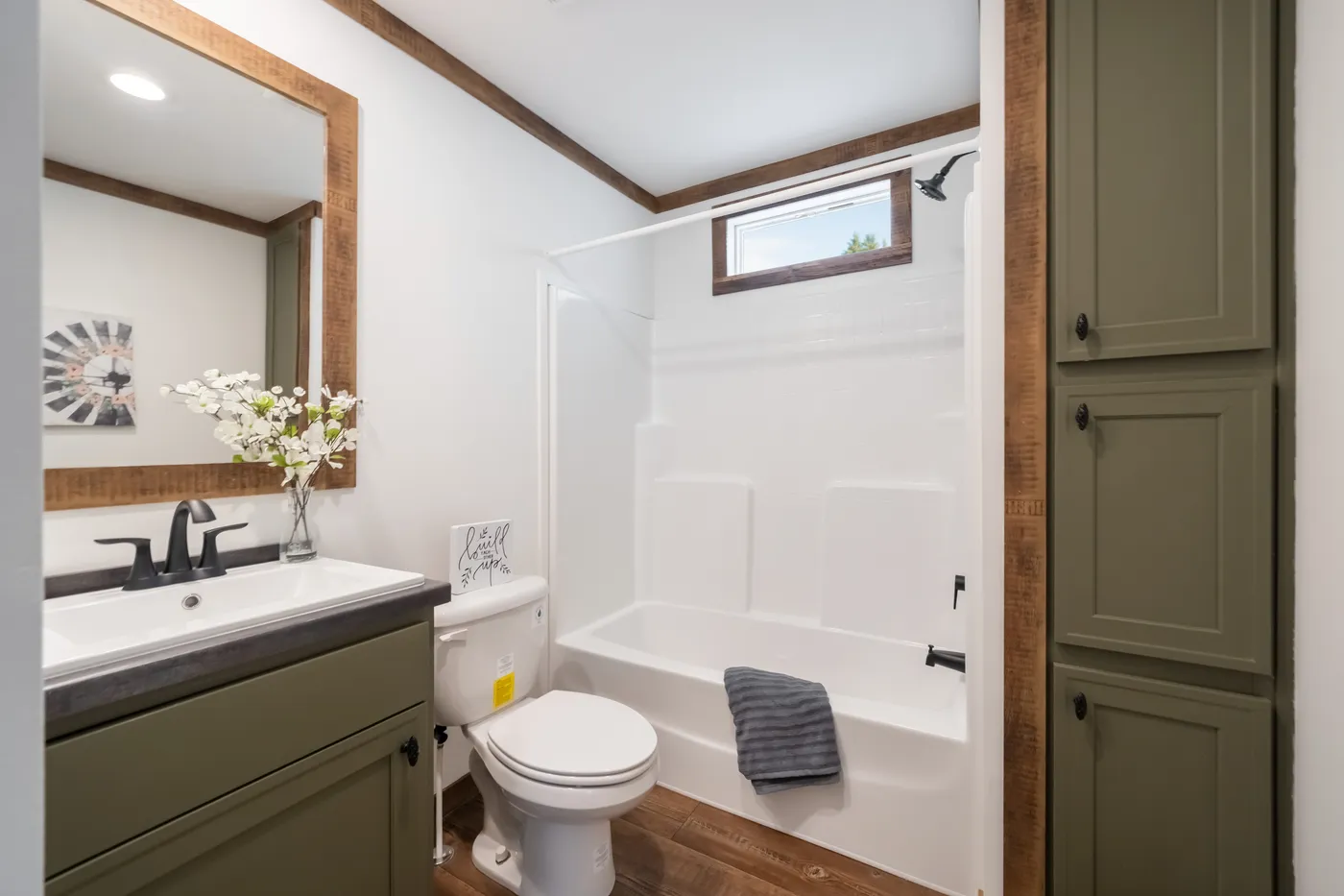 The THE HALSEY Exterior. This Manufactured Mobile Home features 3 bedrooms and 2 baths.
