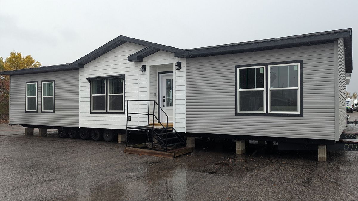 The WINSTON MOD Exterior. This Modular Home features 3 bedrooms and 2 baths.
