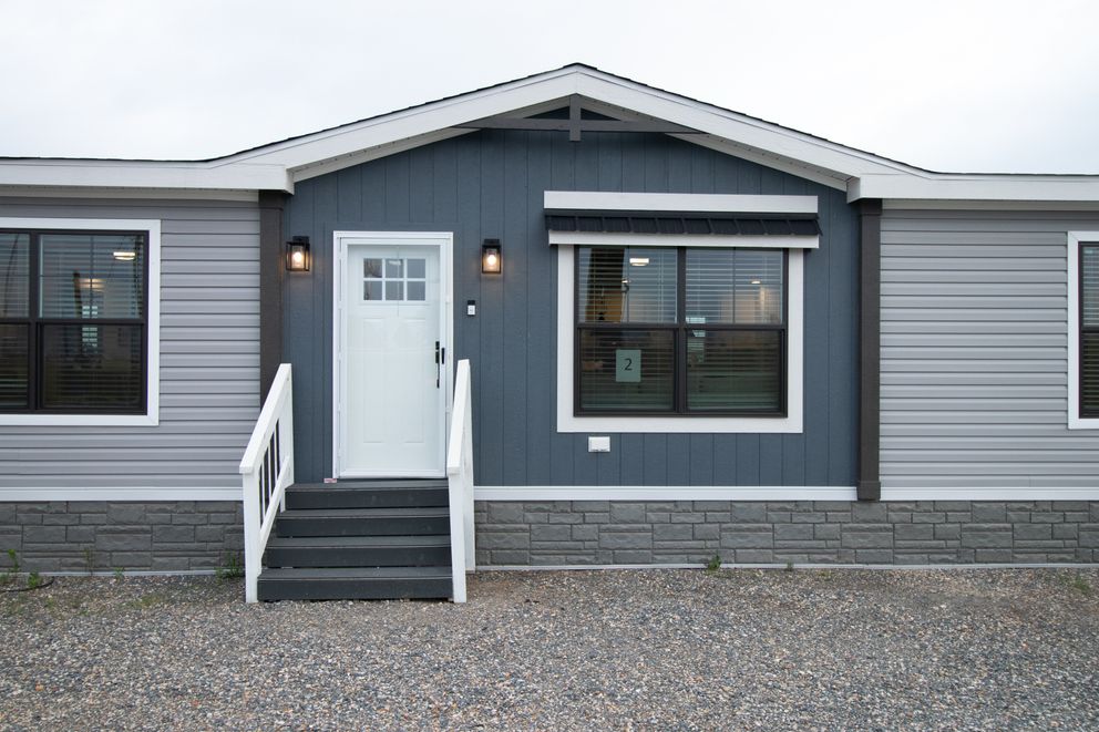 The ISABELLA Exterior. This Manufactured Mobile Home features 3 bedrooms and 2 baths.