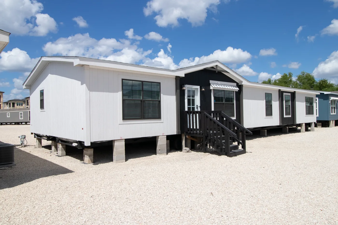 The FARM 4 FLEX Features. This Manufactured Mobile Home features 4 bedrooms and 3 baths.