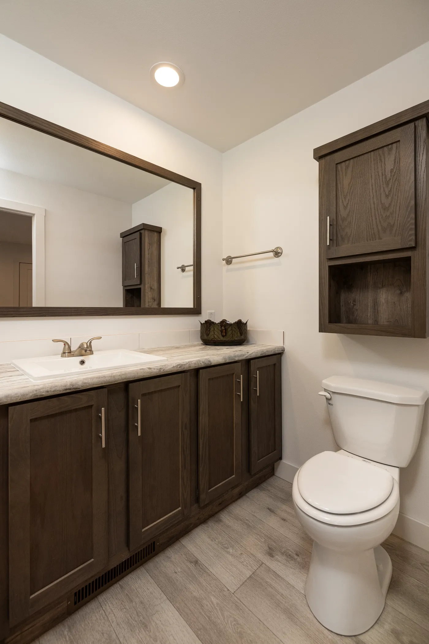 The RAMSEY 217-1 Primary Bathroom. This Manufactured Mobile Home features 3 bedrooms and 2 baths.