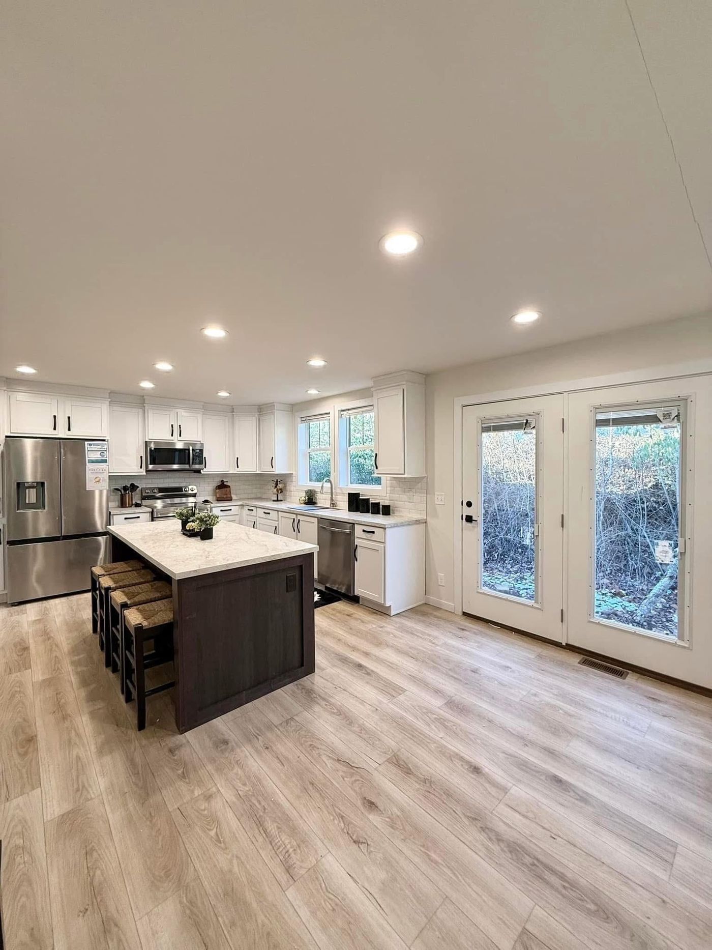 The TOMPKINS BLVD/6428-MS029-1 SEC Kitchen. This Manufactured Mobile Home features 3 bedrooms and 2 baths.