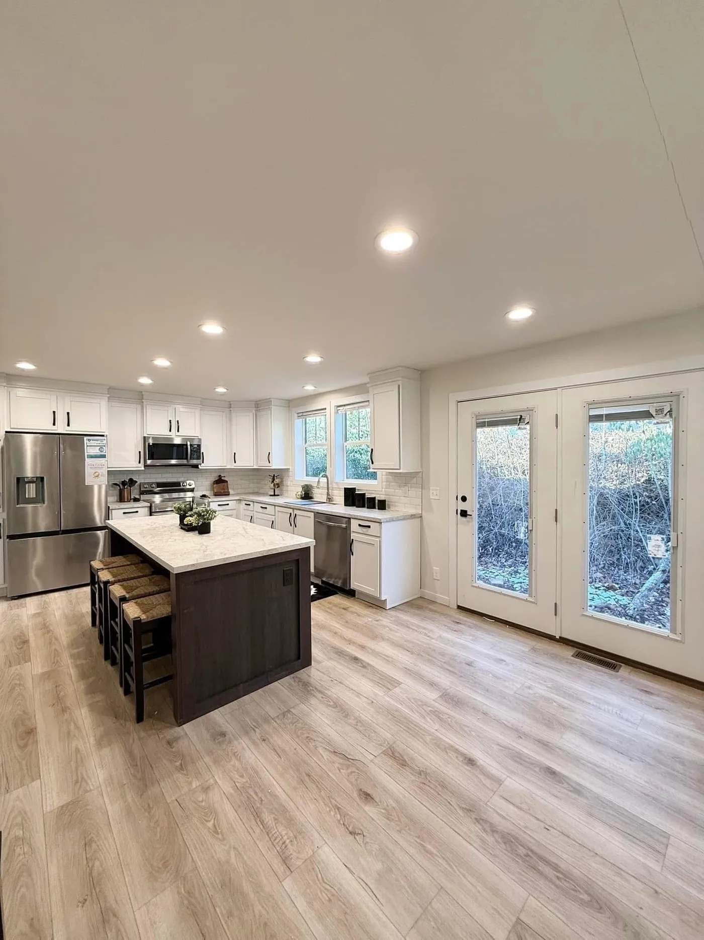The TOMPKINS BLVD/6428-MS029-1 SEC Kitchen. This Manufactured Mobile Home features 3 bedrooms and 2 baths.