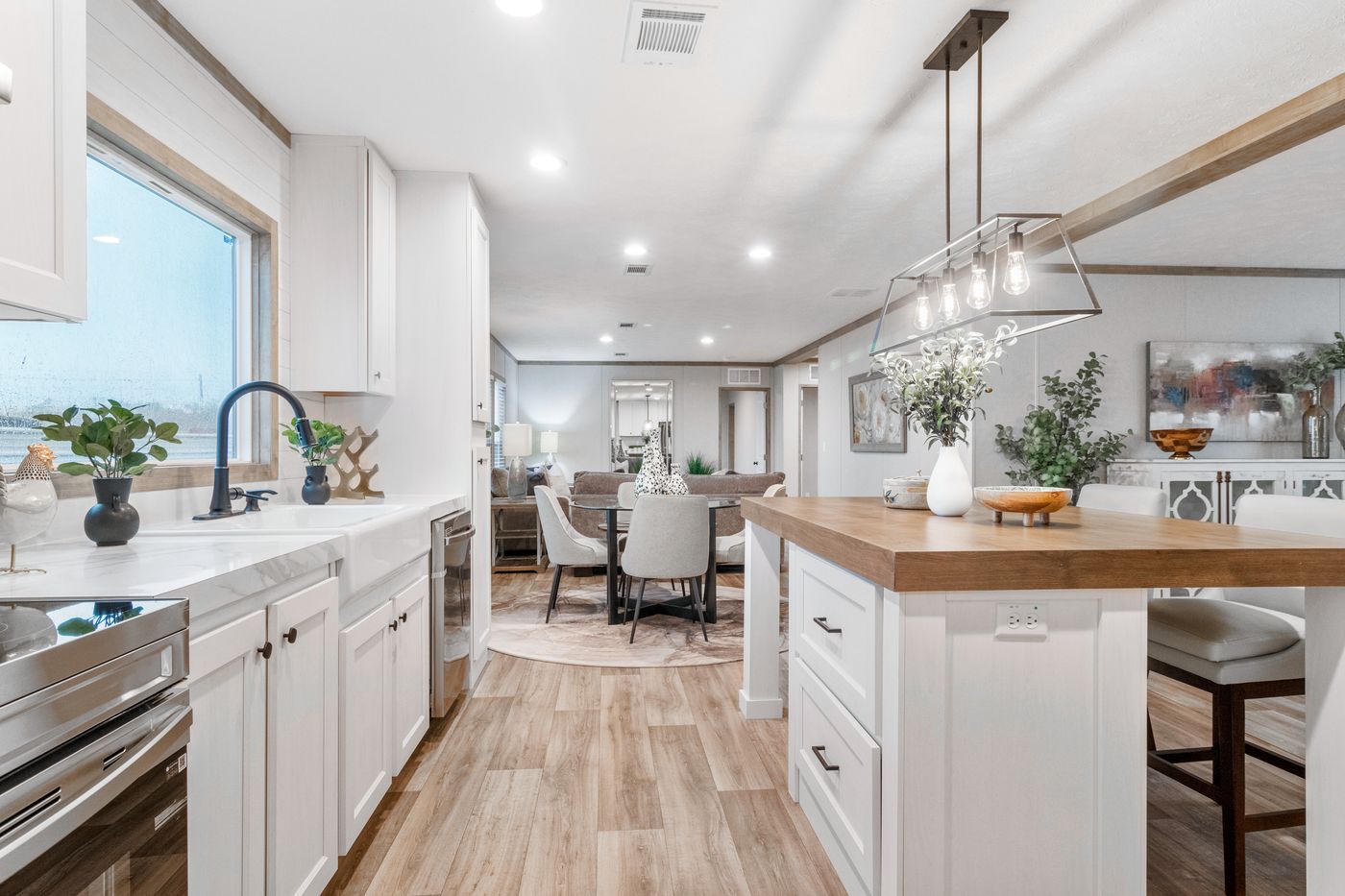 The THE CHOICE Kitchen. This Manufactured Mobile Home features 4 bedrooms and 2 baths.