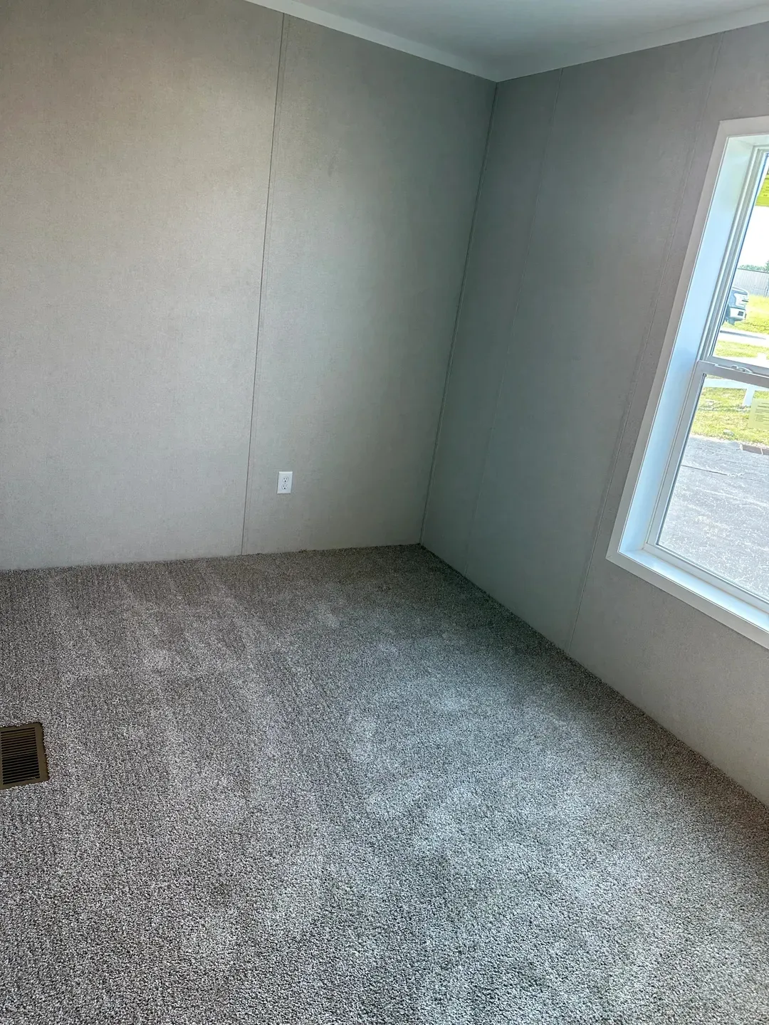 The TOPAZ Guest Bedroom. This Manufactured Mobile Home features 3 bedrooms and 2 baths.