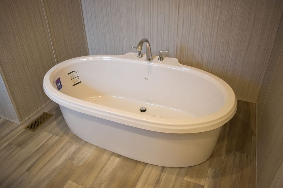 The MOONSTONE 60 Optional Features. Optional Bathroom layout.