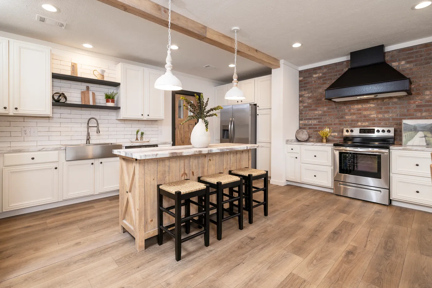 The THE ANNA FAE Kitchen. This Manufactured Mobile Home features 3 bedrooms and 2 baths.